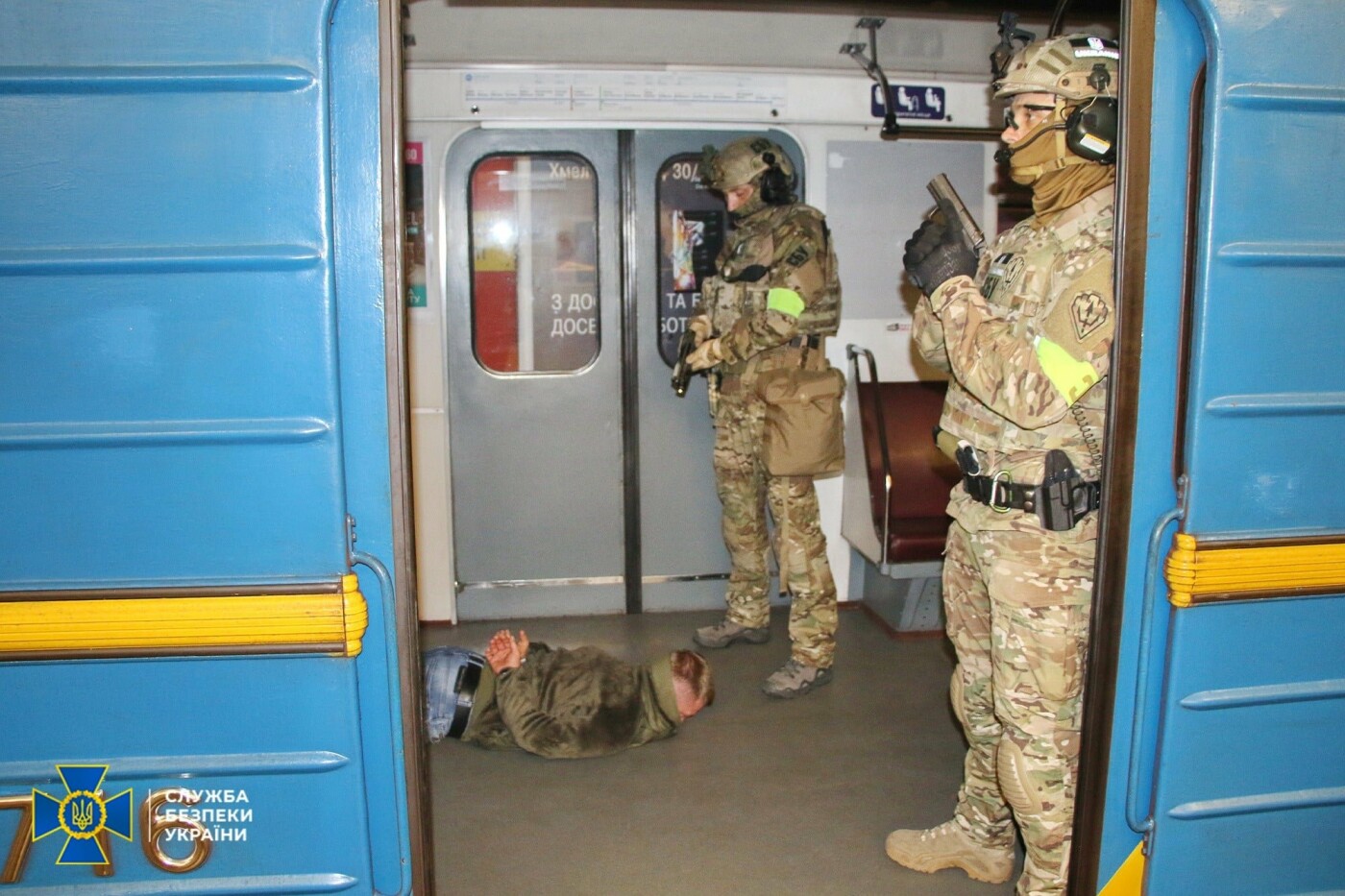 Раненные на носилках и взрыв в метро: как в Киеве антитеррористические учения проводили