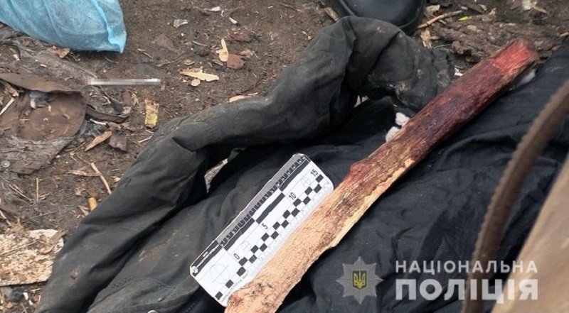 Забил палкой до смерти: в Киеве футболисты нашли труп, а полиция задержала подозреваемого