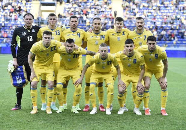 Украина ведет переговоры с УЕФА после запрета лозунга на форме. Фото: facebook.com/andriy.pavelko