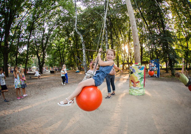 На территории ВДНХ в Киеве откроется сразу два летних лагеря. Фото: ВДНХ