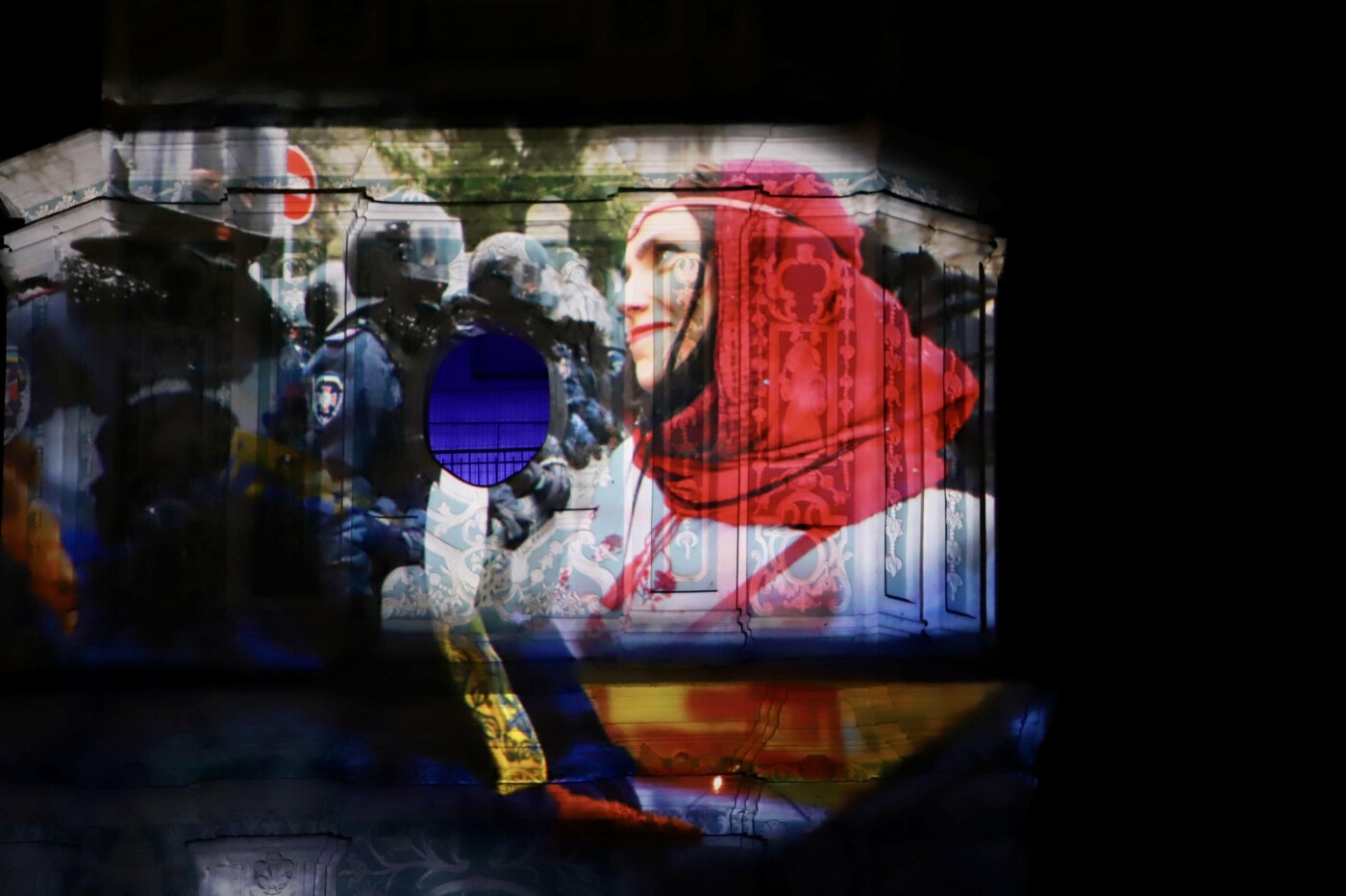 Французская весна в Украине: на Софийском соборе показали 3D-проекцию "Я - мечта..." , - ФОТО
