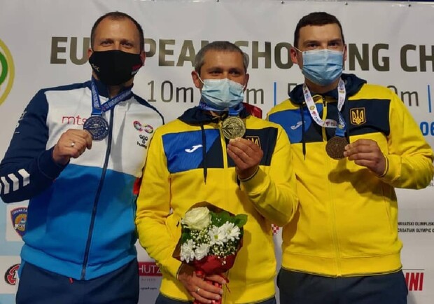 Сборная Украины завоевала медали чемпионата Европы по пулевой стрельбе. Фото: facebook.com/ukrshooting