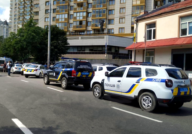 В Голосеевском районе произошла перестрелка. Фото: "Киев Оперативный"