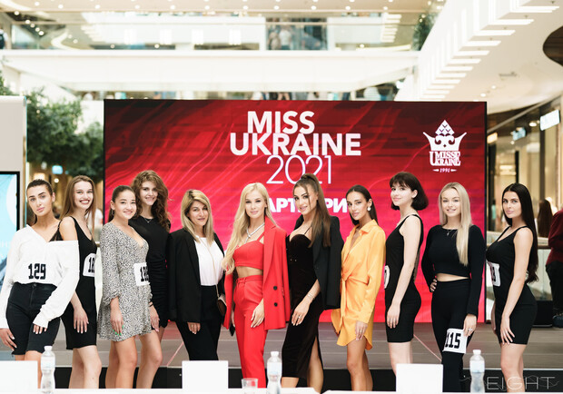 Организаторы конкурса "Мисс Украина" не могут найти достойных кандидаток. Фото: missukraineofficial