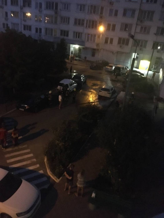 На Осокорках ночью подожгли автомобиль. Фото: THEKIEV.city