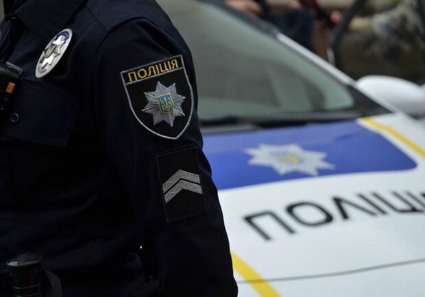 В Киеве задержали девушку, которая украла кошелек у иностранного дипломата. Фото: Полиция Киева