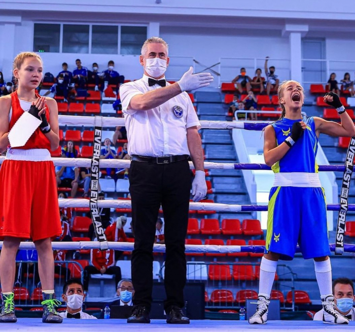 Обыграла россиянку: 13-летняя харьковчанка стала чемпионкой Европы по боксу фото