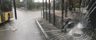 Больше не ездит: киевская маршрутка прекратила движение из-за нападений на транспорт