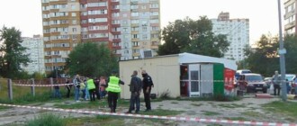 Герои: на Троещине двое прохожих задержали грабителя во время ограбления