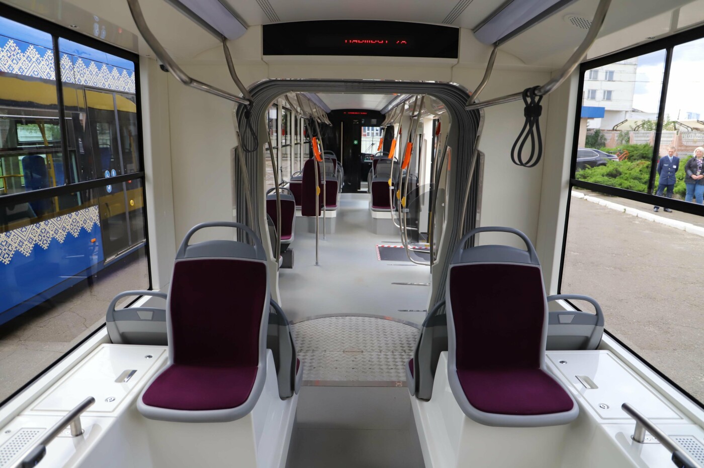 Мэр Киева проинспектировал новые трамваи, которые закупила столичная власть, - ФОТО, ВИДЕО
