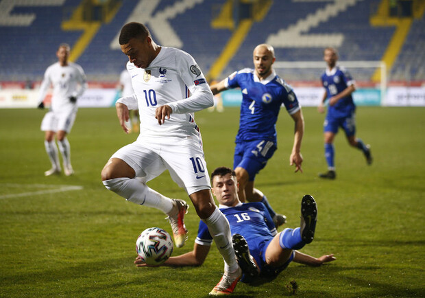 Три футболиста сборной Боснии и Герцеговины не выйдут на матч против Украины. Фото: sport.bigmir.net