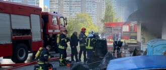 В гимназии на Позняках произошел пожар: эвакуировали 1,5 тысячи человек
