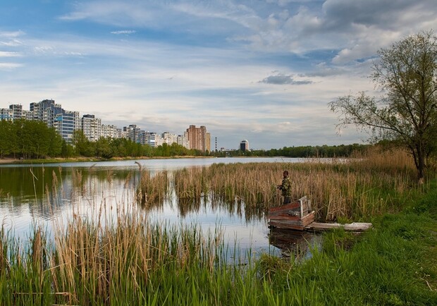 На Оболони в парке построят велосипедные и пешеходные экодорожки. Фото:  Zruchno.Travel