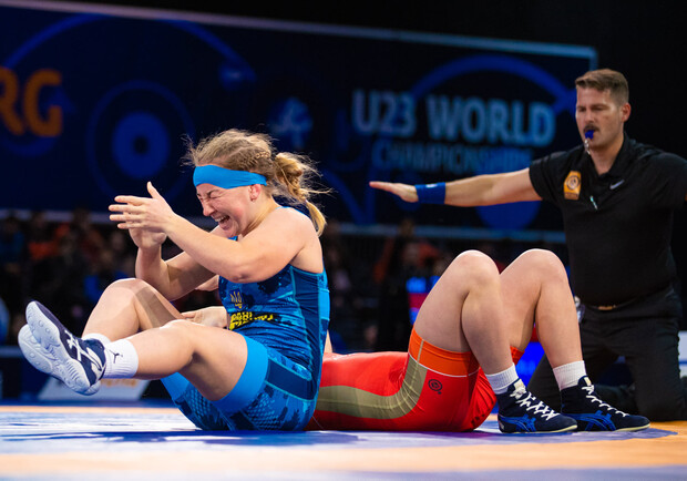 Украинки успешно выступили на чемпионате мира по борьбе U-23. Фото: facebook.com/ukrwrestling/