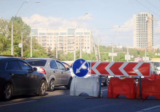 В центре Киева перекрыли движение транспорта из-за митинга. 