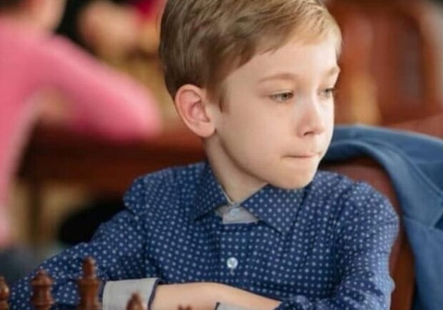 12-летний украинский шахматист Игорь Самуненков обыграл гроссмейстера из США и выиграл Гран-при. 