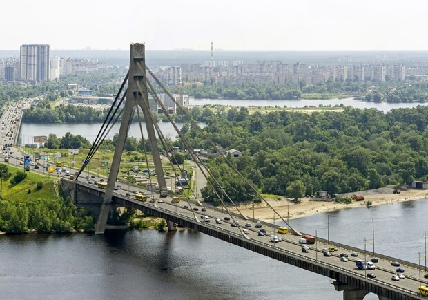 В Киеве может появится два новых моста через Днепр 