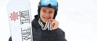 Украинский сноубордист Михаил Харук выиграл "серебро" в параллельном слаломе на Кубке Европы