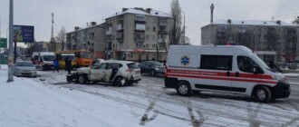 В Броварах столкнулись два авто и маршрутка: пострадал ребенок