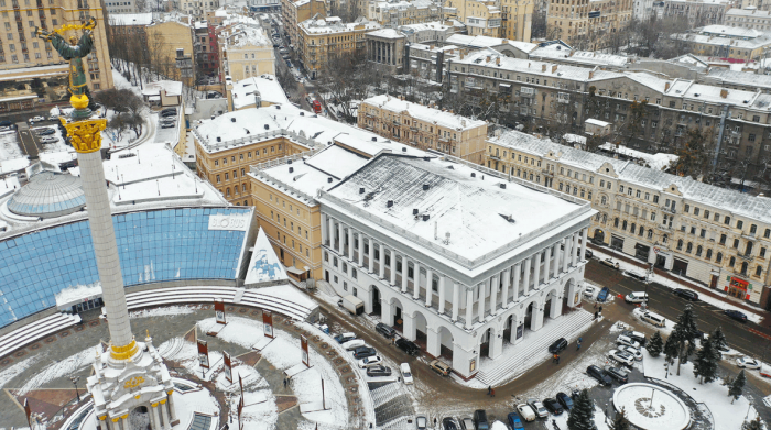 На Майдане Незалежности в Киеве открыли отреставрированный фасад консерватории