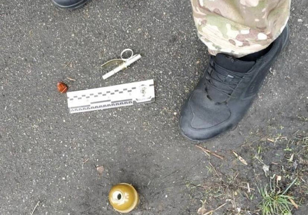 В Киеве мужчина ходил по городу с боеприпасами. 