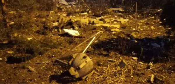 
У Києві внаслідок падіння залишків збитої ракети сталося руйнування та загоряння у багатоповерхівці 