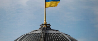 Президент України вніс до праламенту законопроєкти про продовження воєнного стану та загальної мобілізації