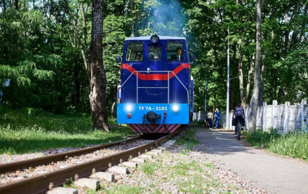 В Киеве начала работу детская железная дорога
