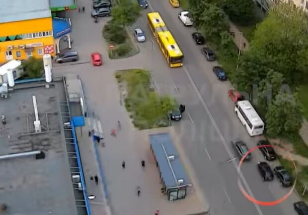 В Киеве нетрезвый водитель спровоцировал ДТП и сбежал 