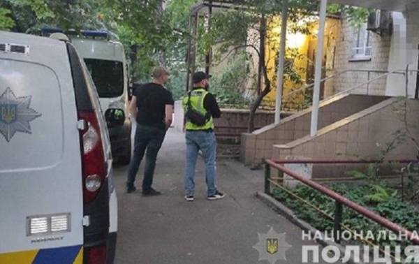 В Киеве в квартире нашли тело мужчины с огнестрельным ранением в голову