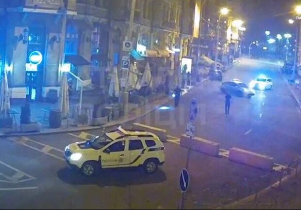 В Киеве несовершеннолетний водитель скрывался от полиции и совершил два ДТП. 