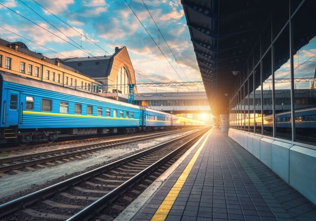 "Укрзализныця" возобновит сообщение с Молдовой и возвращает на старый маршрут поезд Киев-Ковель. 