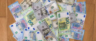 Курс валют в Украине 18 августа 2022: сколько стоит доллар и евро