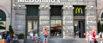Рестораны McDonald's массово готовятся к открытию в Киеве: СМИ назвали дату (видео)