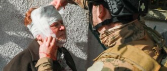 Женщина, пострадавшая от ракетного удара в Киеве, встретилась со своим спасителем