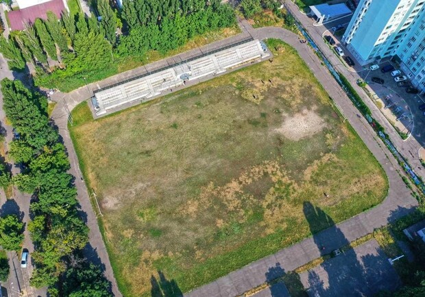 Стадион в Соломенском районе, у которого не было хозяина, перешел в собственность Киева. 