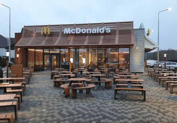 Под Киевом впервые в этом году открылся новый McDonald's - фото. 