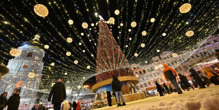 новогодние праздники киев, новогодняя елка, петиция, электронная петиция новогодняя елка, киев, софиевская площадь