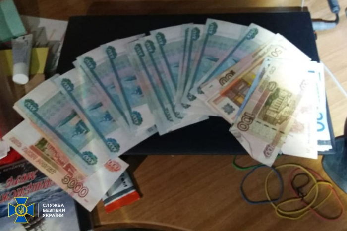 СБУ провела обшуки у київських апартаментах зрадника Мураєва