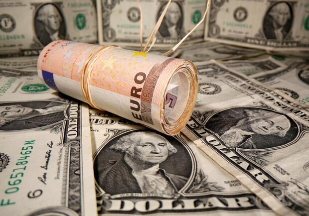 Курс валют в Украине 1 ноября 2022: сколько стоит доллар и евро. 