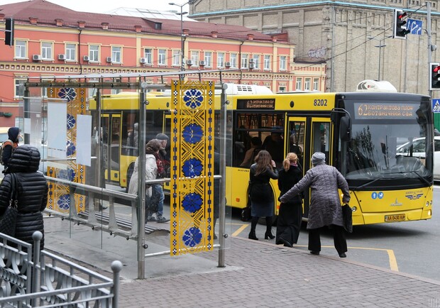 Будут ли в Киеве в дальнейшем останавливать общественный транспорт во время воздушной тревоги. 