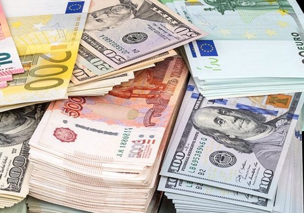 Курс валют в Украине 6 декабря 2022: сколько стоит доллар и евро. 