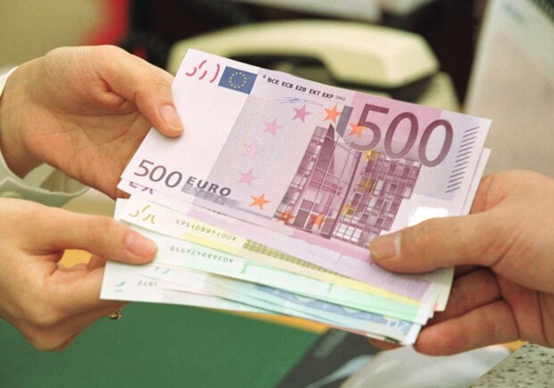 Курс валют в Украине 30 декабря 2022: сколько стоит доллар и евро. 