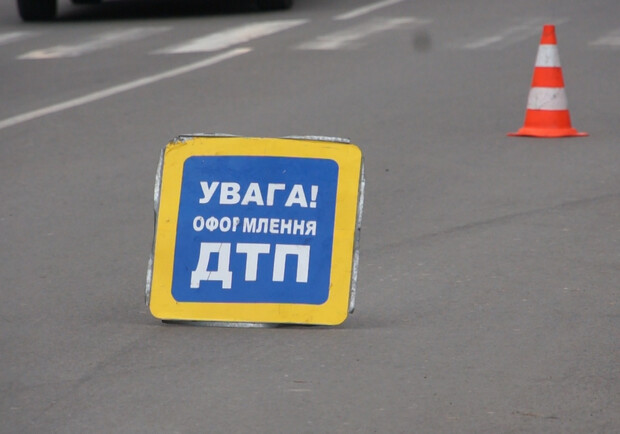 Возле Киева столкнулись почти 10 авто 