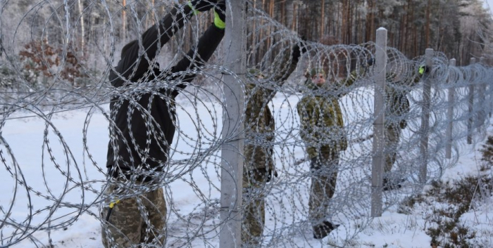 Граница Украина пограничники ограждения забор фортификационные сооружения