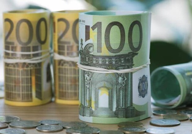 Курс валют в Украине 10 января 2023: сколько стоит доллар и евро. 