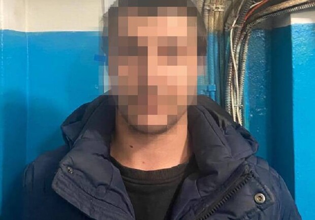 В киевском метро у мужчины нашли гранату. 