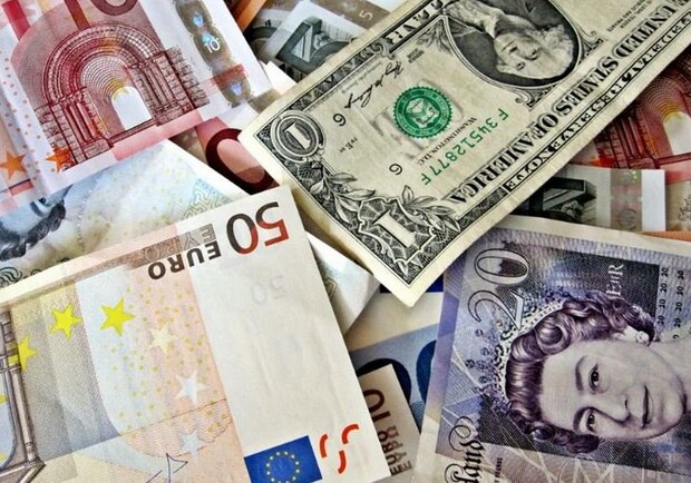 Курс валют в Украине 20 февраля 2023: сколько стоит доллар и евро. 