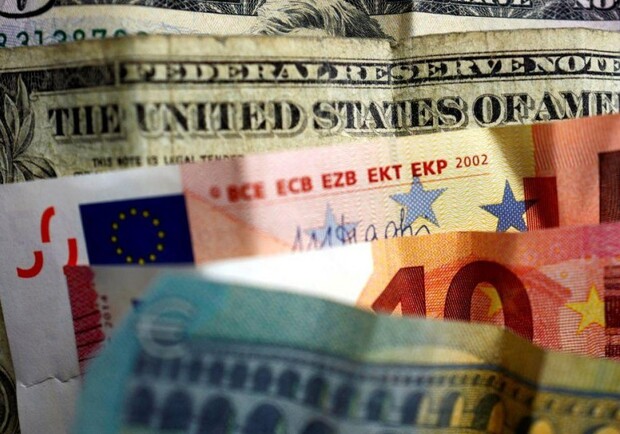 Курс валют в Украине 25 февраля 2023 года: сколько стоит доллар и евро. 