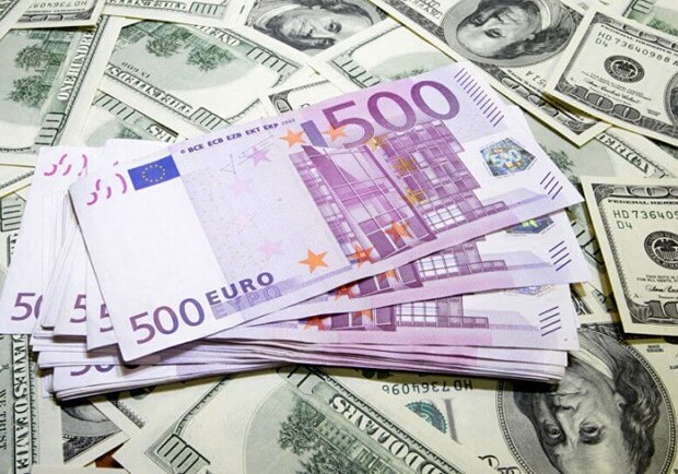 Курс валют в Украине 27 февраля 2023: сколько стоит доллар и евро. 